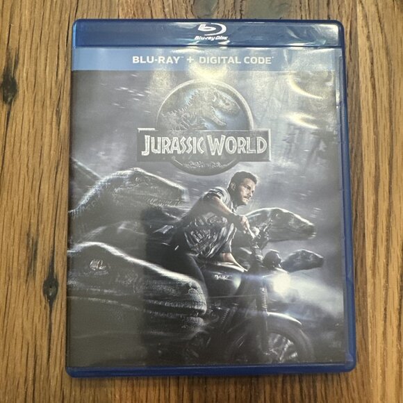 Jurassic World (Blu-ray, 2015) - Picture 1 of 4